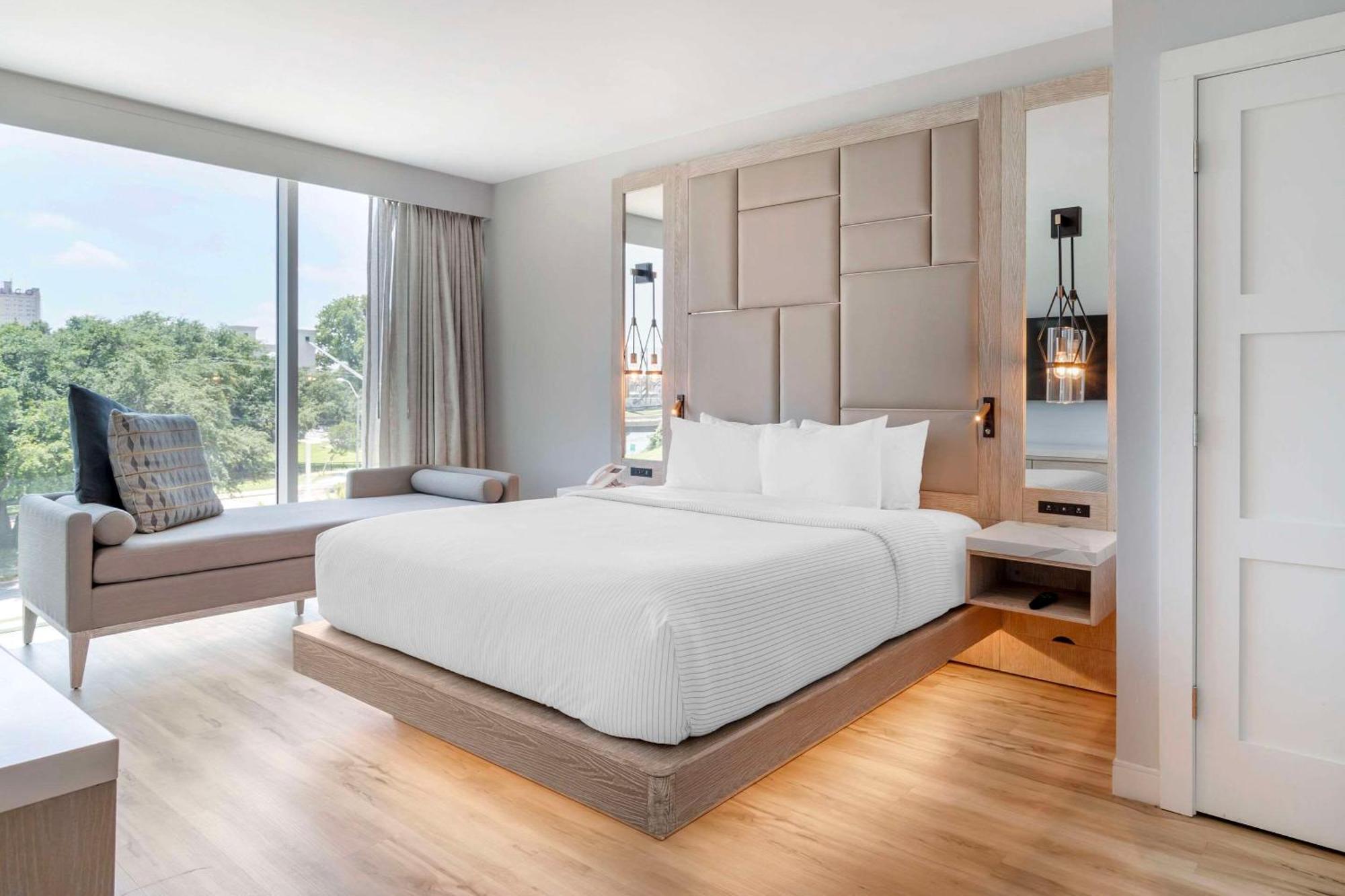 Cambria Hotel Waco University Riverfront Extérieur photo