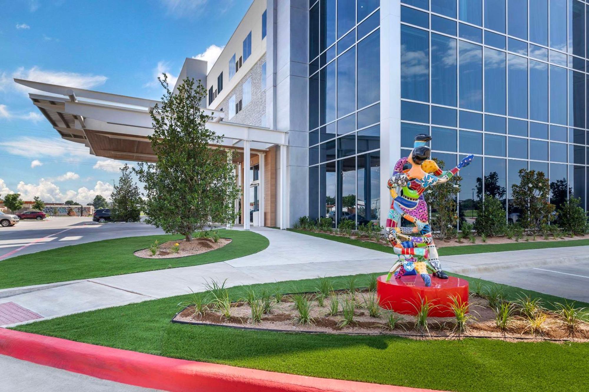Cambria Hotel Waco University Riverfront Extérieur photo