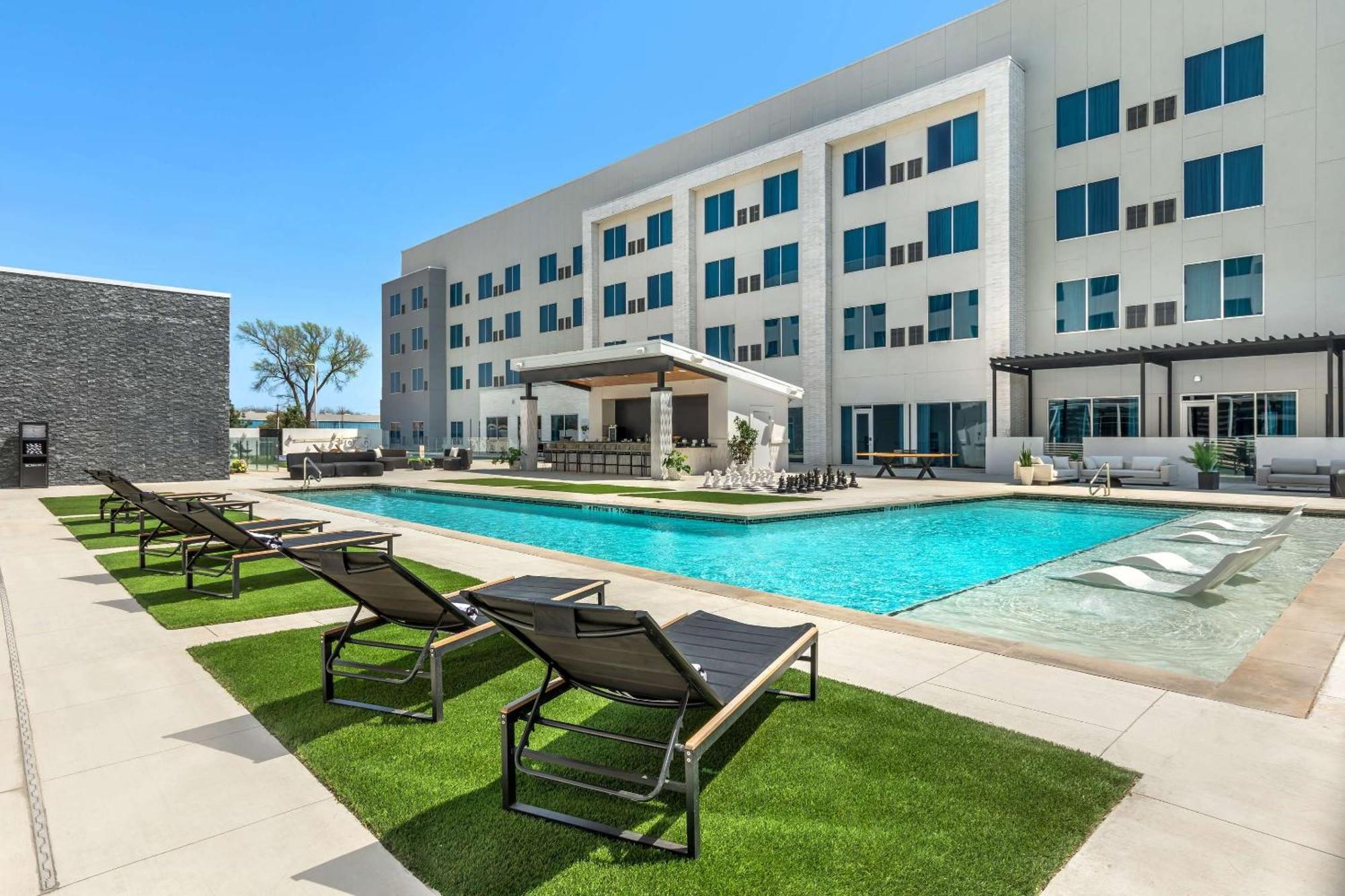 Cambria Hotel Waco University Riverfront Extérieur photo