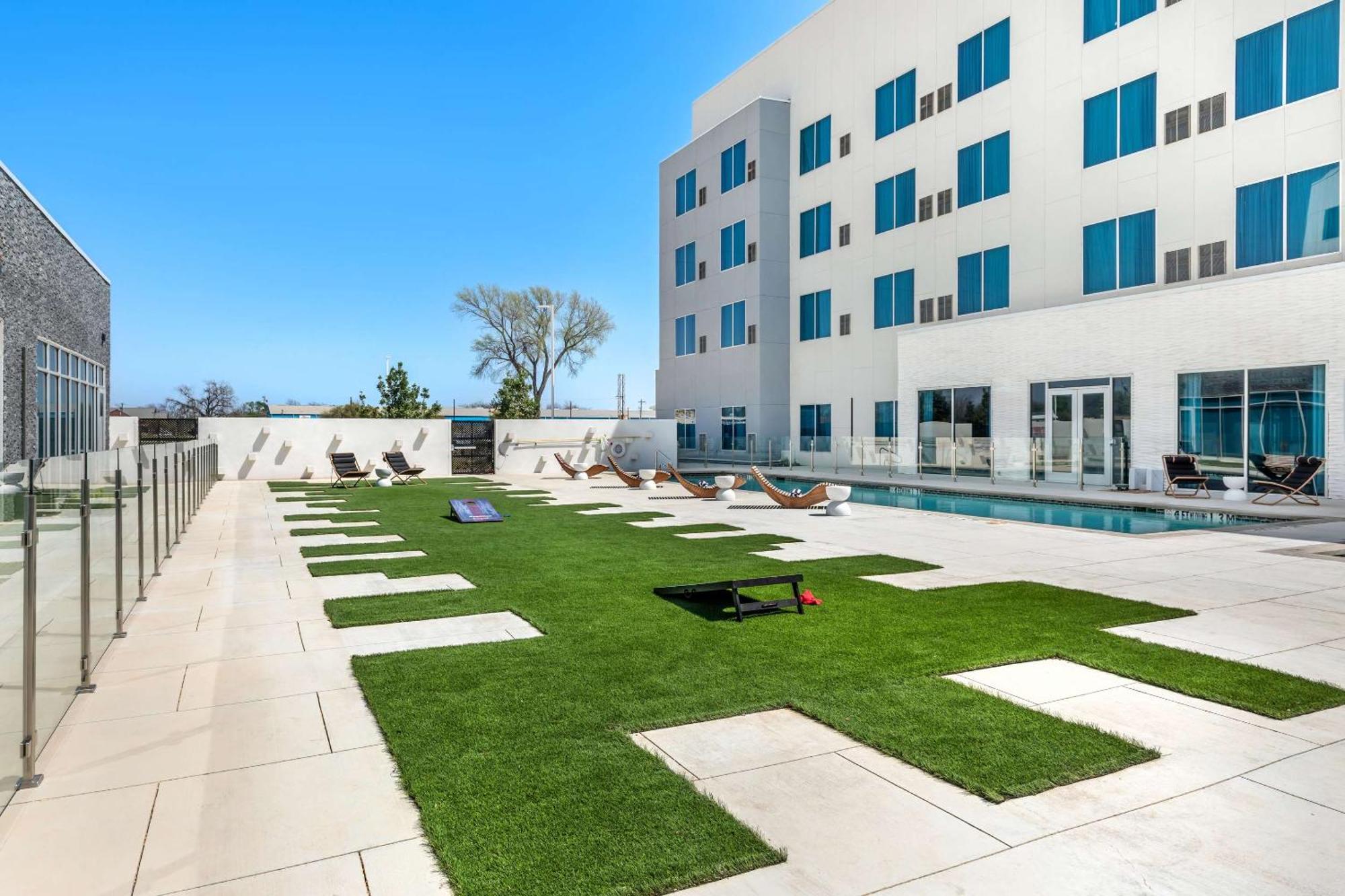 Cambria Hotel Waco University Riverfront Extérieur photo